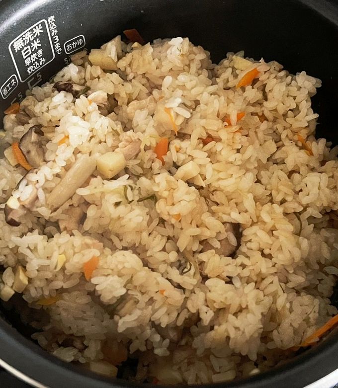 炊飯器におまかせ 鶏の炊き込みご飯-レシピのメイン写真