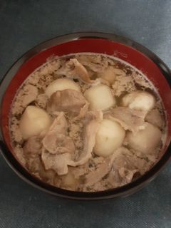 簡単★豚肉と里芋のレンチン煮付け-レシピのメイン写真