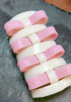 かまぼこの飾り切り〜リボン編〜-レシピのメイン写真