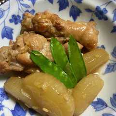 รูปของ 鶏手羽元と 大根の炊いたん
