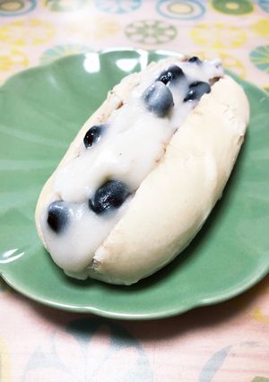 黒豆で包まない塩豆大福米粉パン-レシピのメイン写真