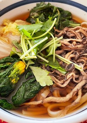つくだ煮キノコと早春野菜のうどん-レシピのメイン写真