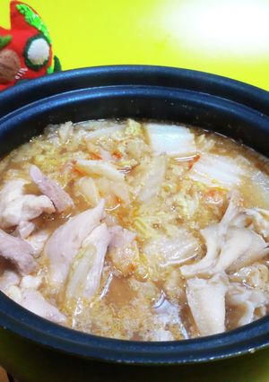 白菜と鶏肉のごま味噌鍋-レシピのメイン写真
