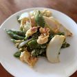 スナップえんどうとかまぼこの卵炒め
