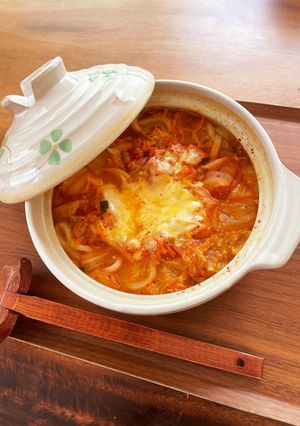 うどんや切り餅で♪めっちゃ簡単プチチゲ鍋-レシピのメイン写真