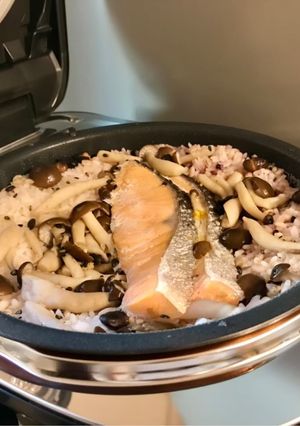 鮭とキノコのもち麦ごはん-レシピのメイン写真