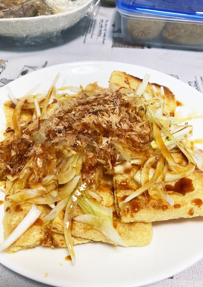 油揚げの玉ねぎスライスのせ-レシピのメイン写真