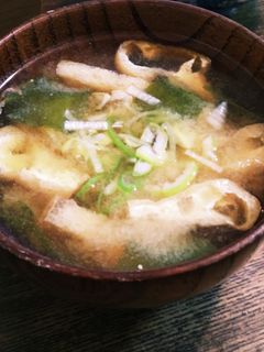 基本のき☆ワカメと油揚げの味噌汁-レシピのメイン写真
