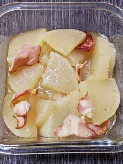大根とベーコンのめんつゆ煮-レシピのメイン写真