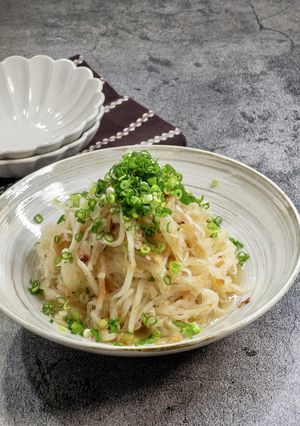 梅と鰹節のさっぱり大根サラダ-レシピのメイン写真