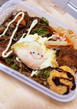 こってりソース焼きそば☆目玉焼き弁当-レシピのメイン写真