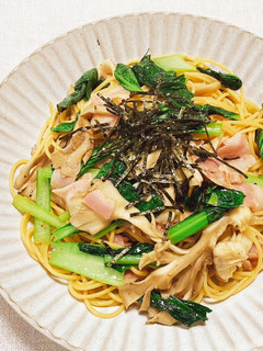 小松菜たっぷり醤油バターパスタ-レシピのメイン写真