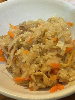 もちもち美味しい!舞茸炊き込みご飯-レシピのメイン写真
