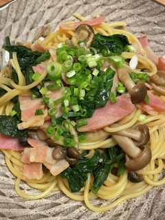 きのことほうれん草とベーコンの和風パスタ-レシピのメイン写真