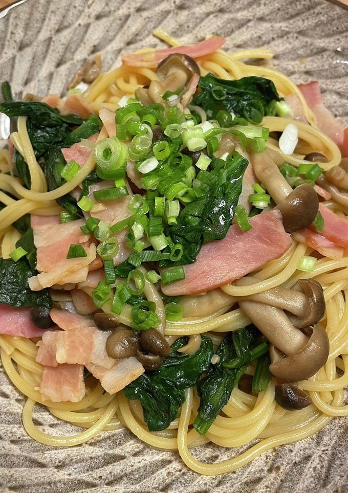 きのことほうれん草とベーコンの和風パスタ-レシピのメイン写真