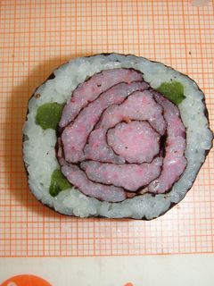 ひな祭りに簡単♪ バラの 飾り巻き寿司 -レシピのメイン写真