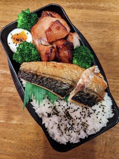 サバ塩焼き&鶏照り焼き男子弁当♪-レシピのメイン写真