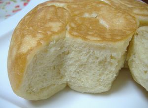 炊飯器で簡単❤生クリームでふわふわパン-レシピのメイン写真