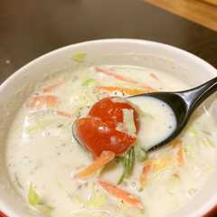 รูปของ 生野菜の豆乳スープ