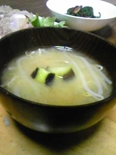 茄子ともやしのお味噌汁-レシピのメイン写真