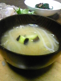 茄子ともやしのお味噌汁-レシピのメイン写真