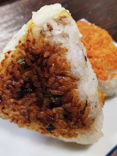 相性抜群☆ホタテバター醤油焼きおむすび-レシピのメイン写真