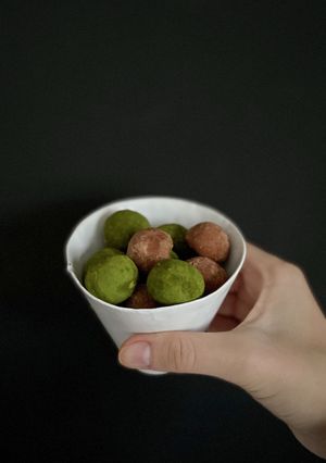 簡単!抹茶とココアのクッキーボール!-レシピのメイン写真