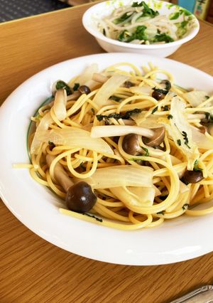 しめじ・玉ねぎ・青じその和風パスタ-レシピのメイン写真