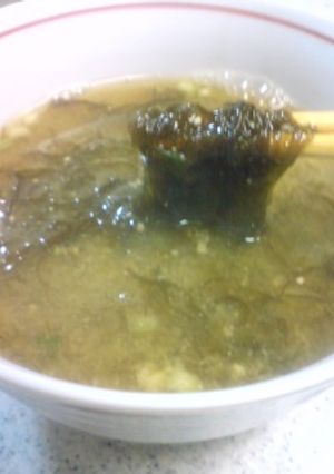 簡単♪意外と合うのよ☆もずくのお味噌汁-レシピのメイン写真