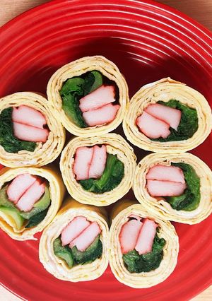 おツマミ・お弁当にカニかま小松菜の卵巻き-レシピのメイン写真