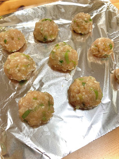 鍋や汁物に♪ 鶏団子-レシピのメイン写真