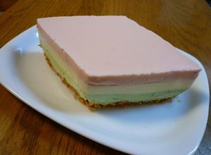 ひなまつりに☆ひし餅風レアチーズケーキ-レシピのメイン写真