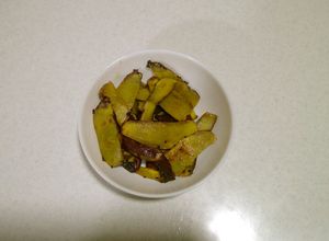 【食品ロス】サツマイモの皮で作るチップス-レシピのメイン写真