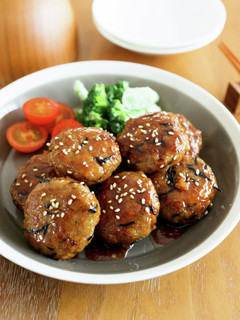 れんこんとひじきの照り焼き豚つくね。-レシピのメイン写真