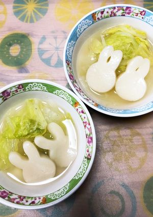 うさぎ餅団子で白菜の団子汁-レシピのメイン写真