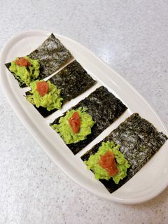 海苔で巻き巻き♪アボカドの梅和え-レシピのメイン写真