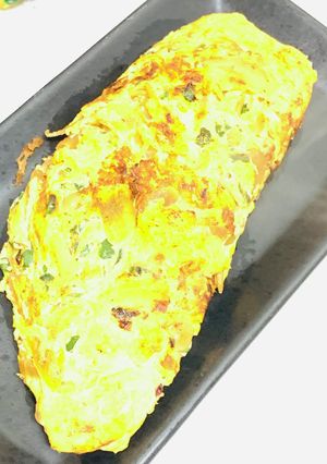 玉ねぎとカイワレのなめたけマヨオムレツ-レシピのメイン写真