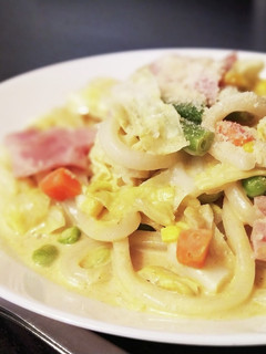冷凍うどん5分ランチのカレーカルボナーラ-レシピのメイン写真