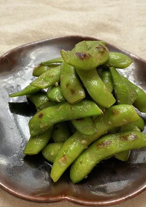 おつまみに♪枝豆ガーリック塩糀炒め-レシピのメイン写真