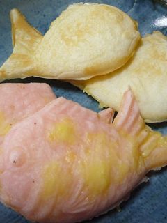 米粉で作る紅白のめでたい焼き!-レシピのメイン写真