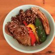 すぐできる冷蔵庫にあるもの野菜で焼き肉丼