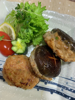 椎茸のジューシー肉詰め〜♪-レシピのメイン写真