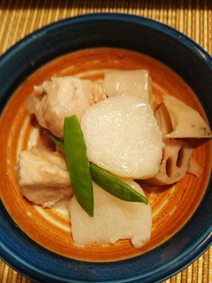胸肉、山芋、蓮根のホクホクプルンの煮物-レシピのメイン写真