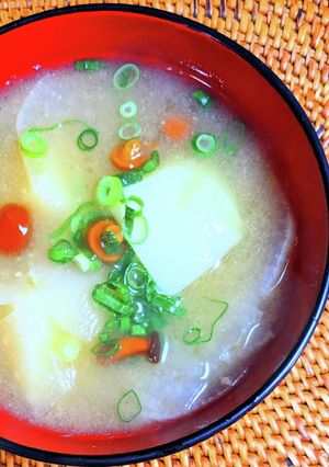 なめこと大根・じゃがいもの味噌汁-レシピのメイン写真