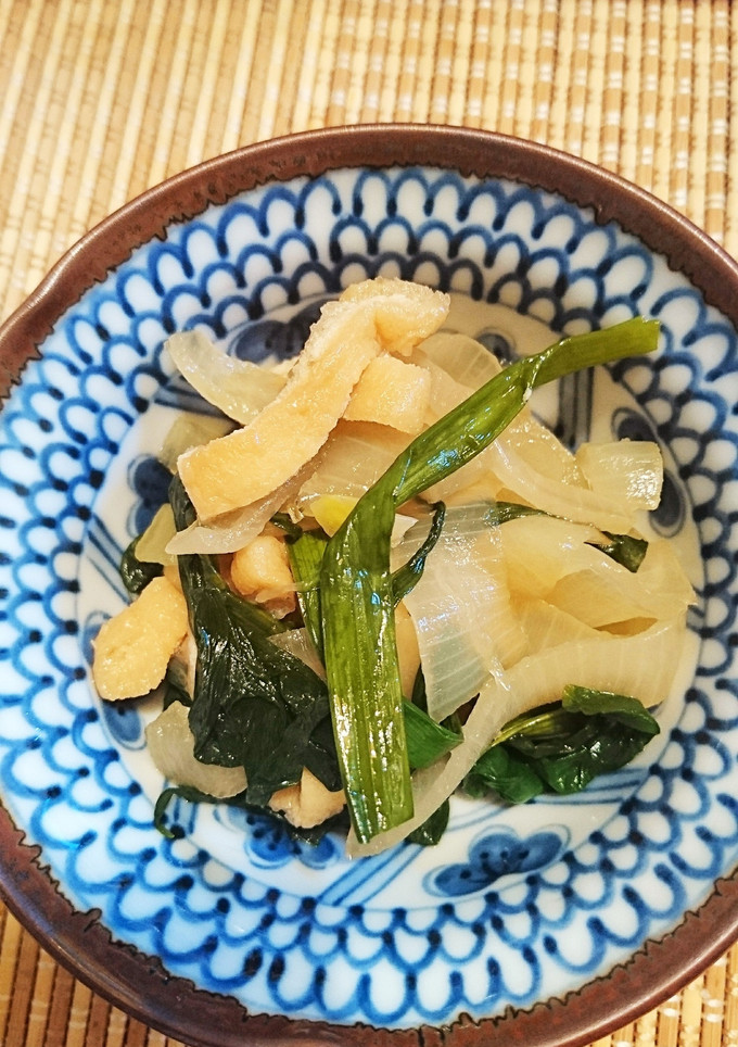 玉ねぎとネギ、油揚げの甘口の煮物-レシピのメイン写真