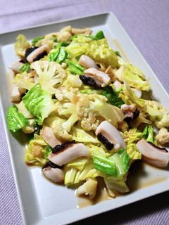 タコと冬野菜の塩バター炒め-レシピのメイン写真