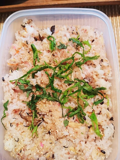 ちらし寿司の残りと黒米の炒飯-レシピのメイン写真