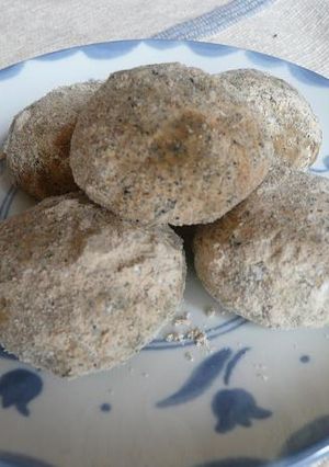 黒胡麻きなこスノーボールクッキー-レシピのメイン写真