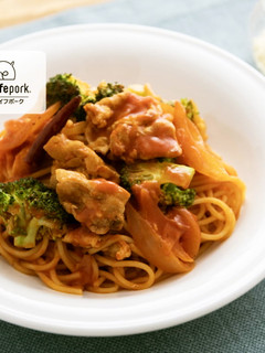 ワンパン★豚肉ブロッコリーのトマトパスタ-レシピのメイン写真