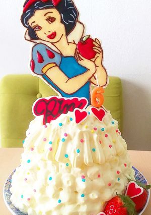 白雪姫 デコチョコ ドレスケーキ-レシピのメイン写真